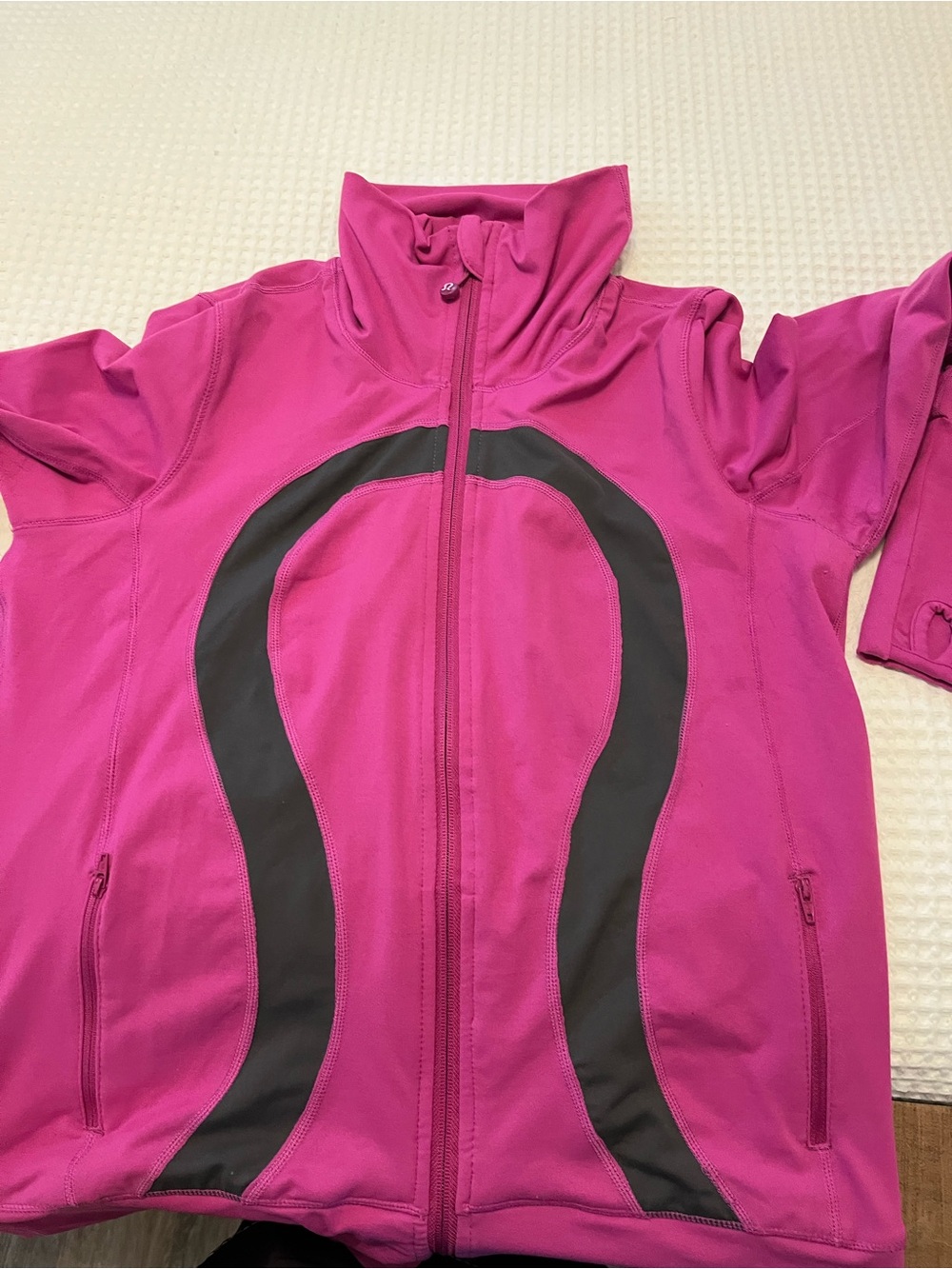 Women’s Pink Full-Zip Performance Jacket